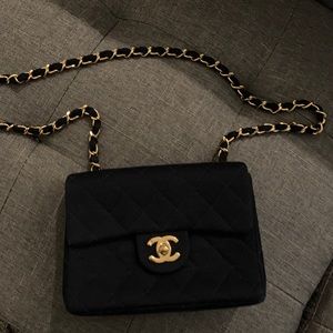 Vintage Chanel Navy Blue Spiral Quilted Flapbag